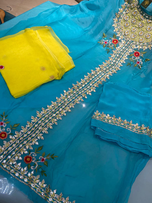 Gulnoor Gota Patti Charm