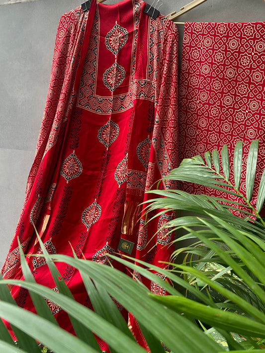Modal Silk Set with Gaji Silk Dupatta