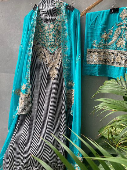 Nazaakat Embroidered Farshi Salwar Set with Aqua Dupatta